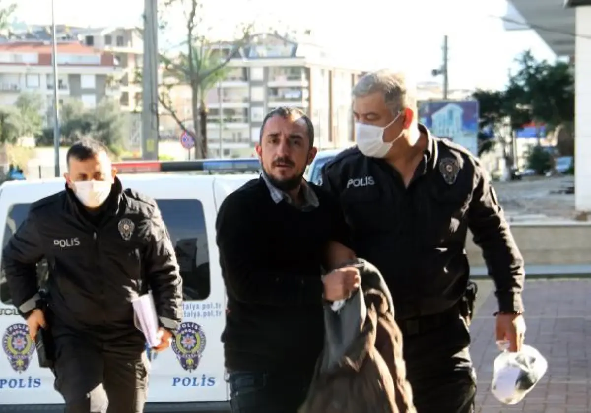 Husumetli olduğu arkadaşının dükkanını kundakladı, tutuklandı