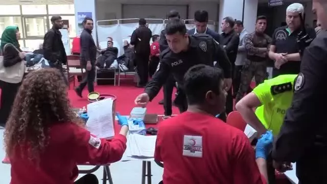 Son dakika! İlçe Emniyet Müdürü kök hücre bağışıyla hasta çocuğa umut oldu Son dakika! İlçe Emniyet Müdürü kök hücre bağışıyla hasta çocuğa umut oldu