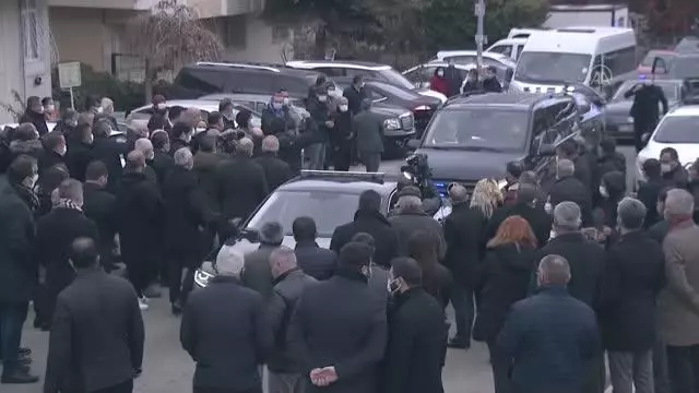 Kılıçdaroğlu, gazeteci yazar Uğur Mumcu için düzenlenen anma törenine katıldı Kılıçdaroğlu, gazeteci yazar Uğur Mumcu için düzenlenen anma törenine katıldı