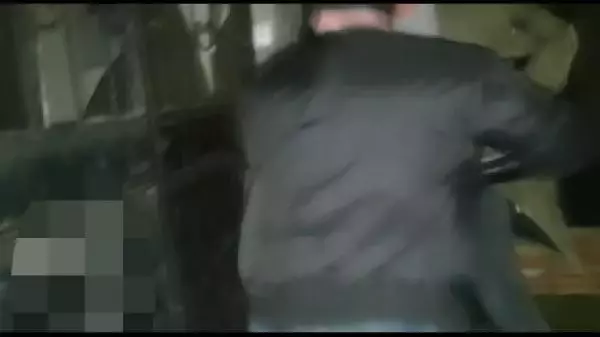 Koçbaşı ile kapıyı kırıp kumar oynayanları yakaladılar Koçbaşı ile kapıyı kırıp kumar oynayanları yakaladılar