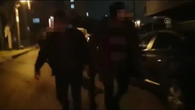 Kumar oynatılan iş yerine baskın Kumar oynatılan iş yerine baskın
