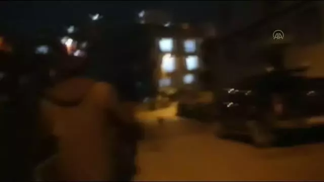 Kumar oynatılan iş yerine baskın Kumar oynatılan iş yerine baskın