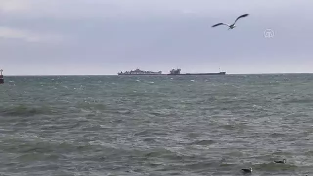 Marmara Denizi'nde ulaşıma lodos engeli Marmara Denizi'nde ulaşıma lodos engeli
