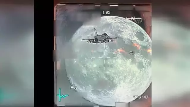 MSB, F-16 uçağının gece uçuşu sırasında sniper poda yansıyan dolunay görüntüsünü paylaştı MSB, F-16 uçağının gece uçuşu sırasında sniper poda yansıyan dolunay görüntüsünü paylaştı