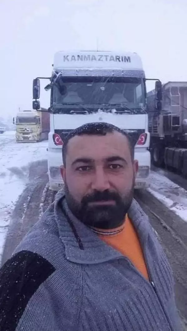 Son dakika haber! Trafikte ölümlü kavgaya karışan genç tutuklandı, babası serbest Son dakika haber! Trafikte ölümlü kavgaya karışan genç tutuklandı, babası serbest