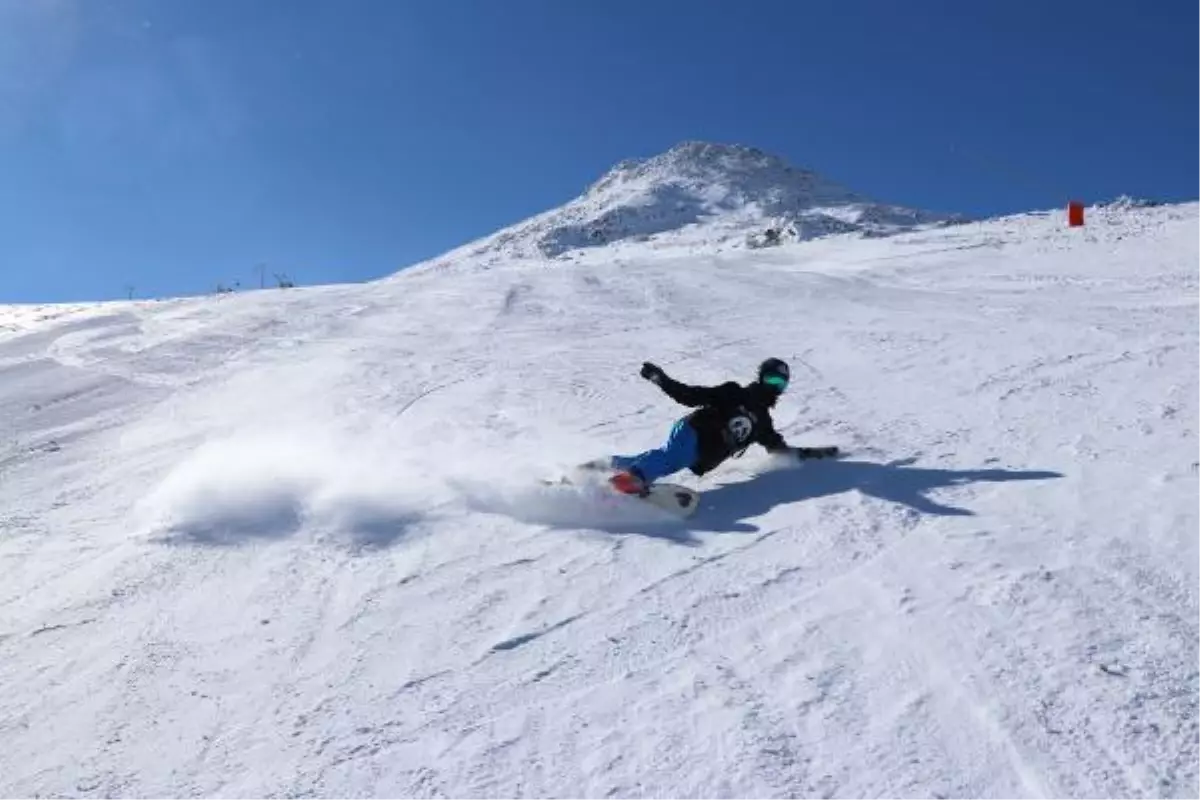 Yıldız Dağı Kayak Merkezi'ne yarıyıl tatili ilgisi