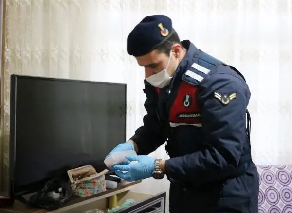 Antalya'da jandarmadan uyuşturucu operasyonu: 47 gözaltı Antalya'da jandarmadan uyuşturucu operasyonu: 47 gözaltı