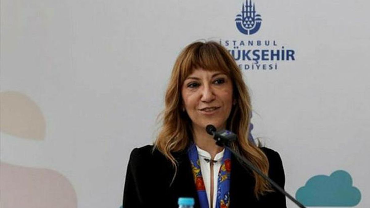 Başörtülü personele ayrımcı ifadeler kullanan eski İBB Genel Sekreter Yardımcısı Meltem Şişli'ye ceza