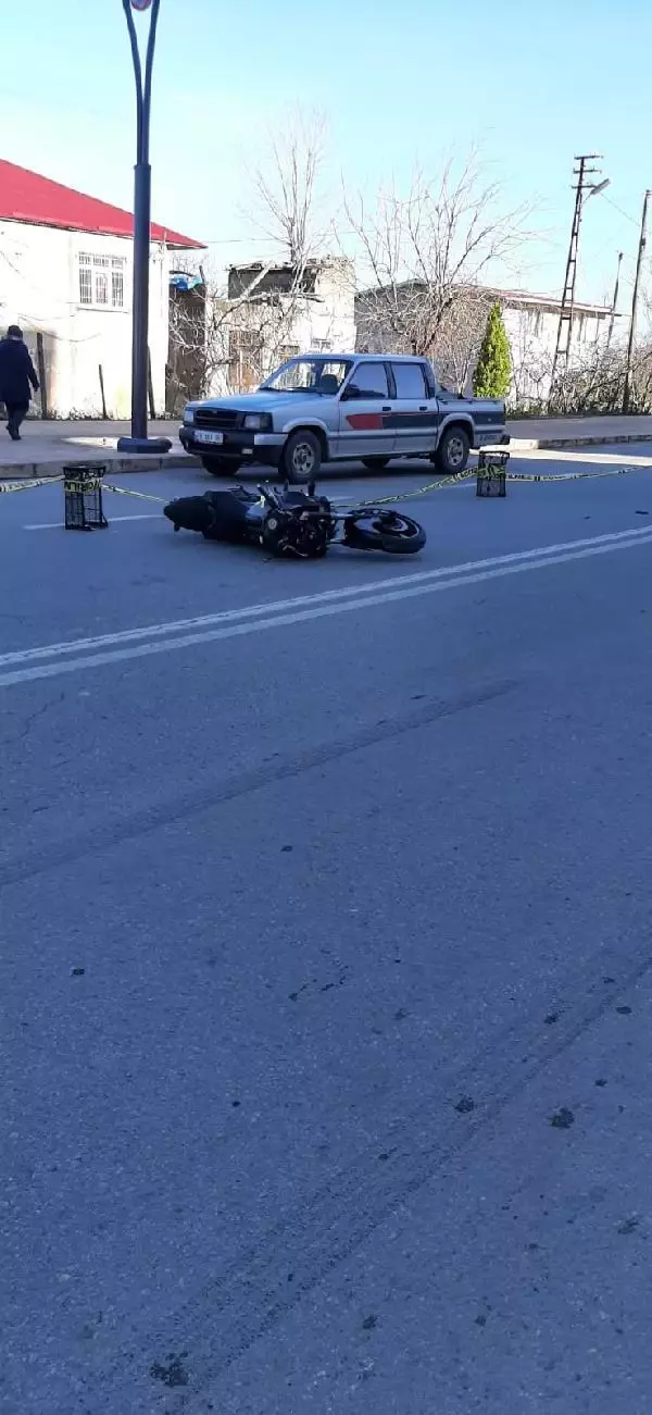 Devrilen motosikletteki özel güvenlik görevlisi öldü