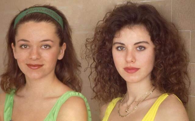 'Estetiğim yok' diyen 48'lik Defne'yi yalancı çıkartacak gençlik fotoğrafları ortaya çıktı 'Estetiğim yok' diyen 48'lik Defne'yi yalancı çıkartacak gençlik fotoğrafları ortaya çıktı