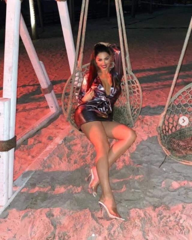 G. Saray's former sister-in-law Yolanthe Cabau dazzled with her brave pose in bikini G. Saray's former sister-in-law Yolanthe Cabau dazzled with her brave pose in bikini