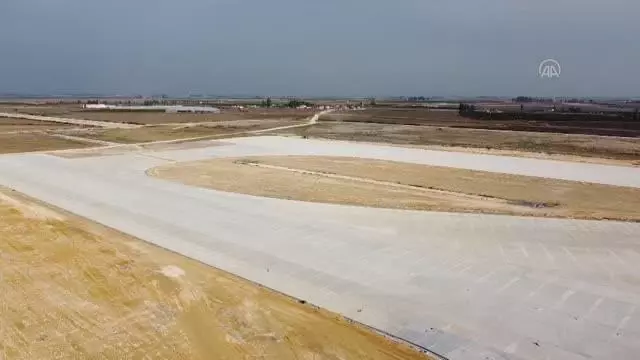 Son dakika haber: Hazine ve Maliye Bakanı Elvan, yapımı süren Çukurova Havalimanı'nı inceledi Son dakika haber: Hazine ve Maliye Bakanı Elvan, yapımı süren Çukurova Havalimanı'nı inceledi
