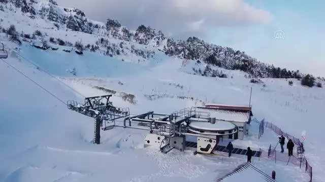 Kartepe, Kartalkaya ve Keltepe kayak merkezleri yarıyıl tatiliyle hareketlendi Kartepe, Kartalkaya ve Keltepe kayak merkezleri yarıyıl tatiliyle hareketlendi