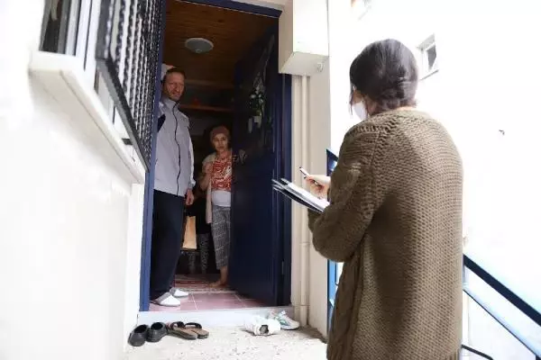 Komşu İletişim Merkezi saha hareketiyle 14 bin haneye ulaştı Komşu İletişim Merkezi saha hareketiyle 14 bin haneye ulaştı