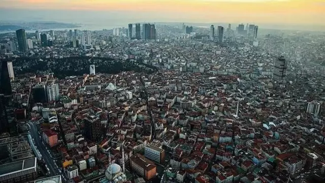 Profesör 'Koronavirüsten daha tehlikeli' deyip uyardı: Yakın gelecekte hem içme hem de kullanma suyu sorunu yaşayacağız Profesör 'Koronavirüsten daha tehlikeli' deyip uyardı: Yakın gelecekte hem içme hem de kullanma suyu sorunu yaşayacağız