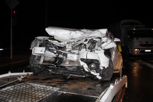 Serik'te trafik kazası: 4 yaralı