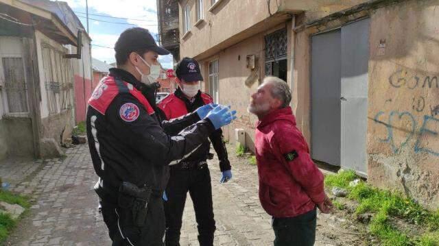 Yavru köpeklere cinsel istismarda bulunan sapık gözaltına alındı Yavru köpeklere cinsel istismarda bulunan sapık gözaltına alındı