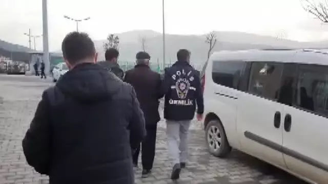 3 traktör çaldığı iddiasıyla yakalanan zanlı tutuklandı 3 traktör çaldığı iddiasıyla yakalanan zanlı tutuklandı