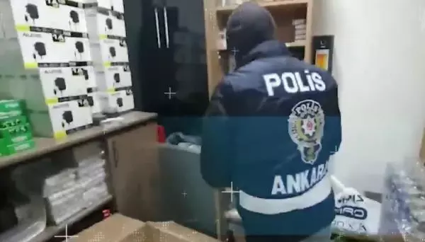 Ankara'da bir haftada 51 kaçakçı gözaltına alındı Ankara'da bir haftada 51 kaçakçı gözaltına alındı