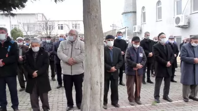 BALIKESİR - Manyas Belediye Başkanı Tancan Barcin'in annesi vefat etti BALIKESİR - Manyas Belediye Başkanı Tancan Barcin'in annesi vefat etti