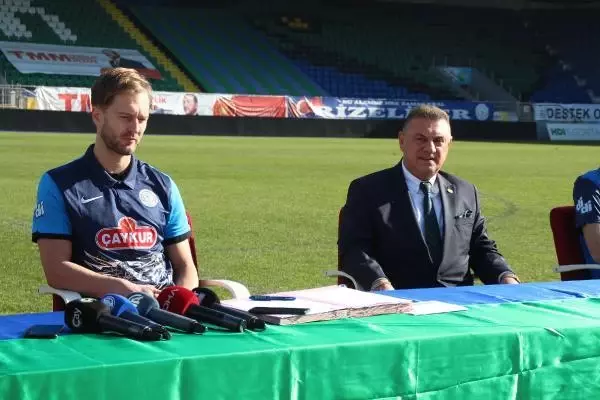 Çaykur Rizespor'da Erik Sabo ve Damjan Dokovic imzaladı Çaykur Rizespor'da Erik Sabo ve Damjan Dokovic imzaladı
