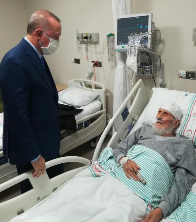 Cumhurbaşkanı Erdoğan'dan sürpriz hastane ziyareti