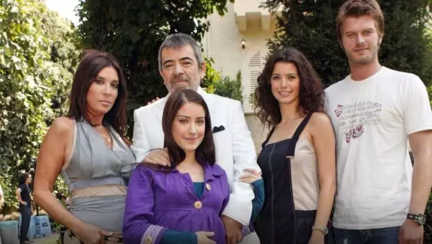Efsane dizi orada çekilmişti... 'Ziyagil Yalısı' müze oldu Efsane dizi orada çekilmişti... 'Ziyagil Yalısı' müze oldu