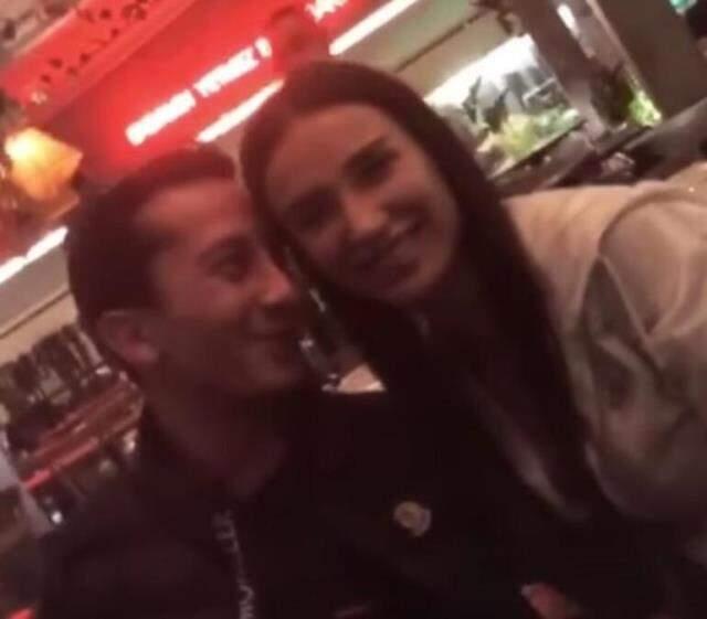 Emre Aşık ve Yağmur Aşık mahkemede! Boşanma davasına sevgilisi ile geldi Emre Aşık ve Yağmur Aşık mahkemede! Boşanma davasına sevgilisi ile geldi
