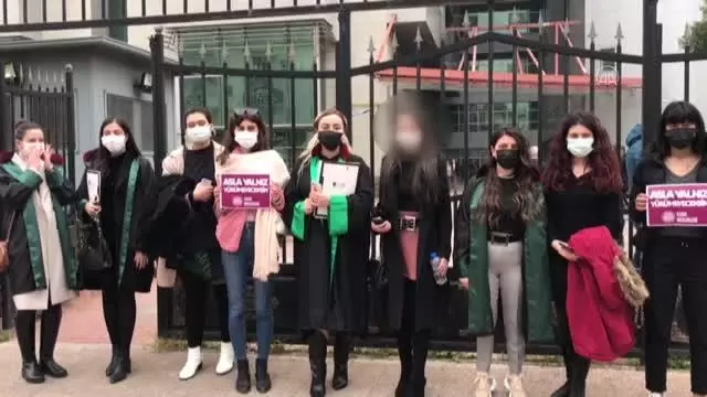 Eski eşinin özel görüntülerini paylaştığı iddiasıyla yargılanan sanığa 2 yıl 6 ay hapis Eski eşinin özel görüntülerini paylaştığı iddiasıyla yargılanan sanığa 2 yıl 6 ay hapis
