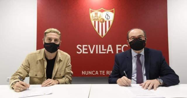Papu Gomez, who came to the agenda of F. Garden, transferred to Sevilla Papu Gomez, who came to the agenda of F. Garden, transferred to Sevilla