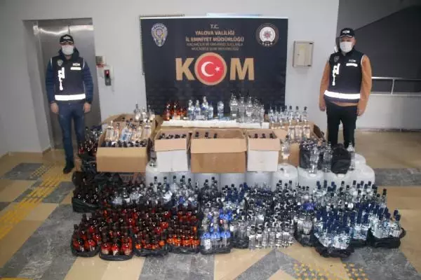 Son dakika gündem: Kaçak içki imalathanesine baskında 2 kişi gözaltına alındı Son dakika gündem: Kaçak içki imalathanesine baskında 2 kişi gözaltına alındı