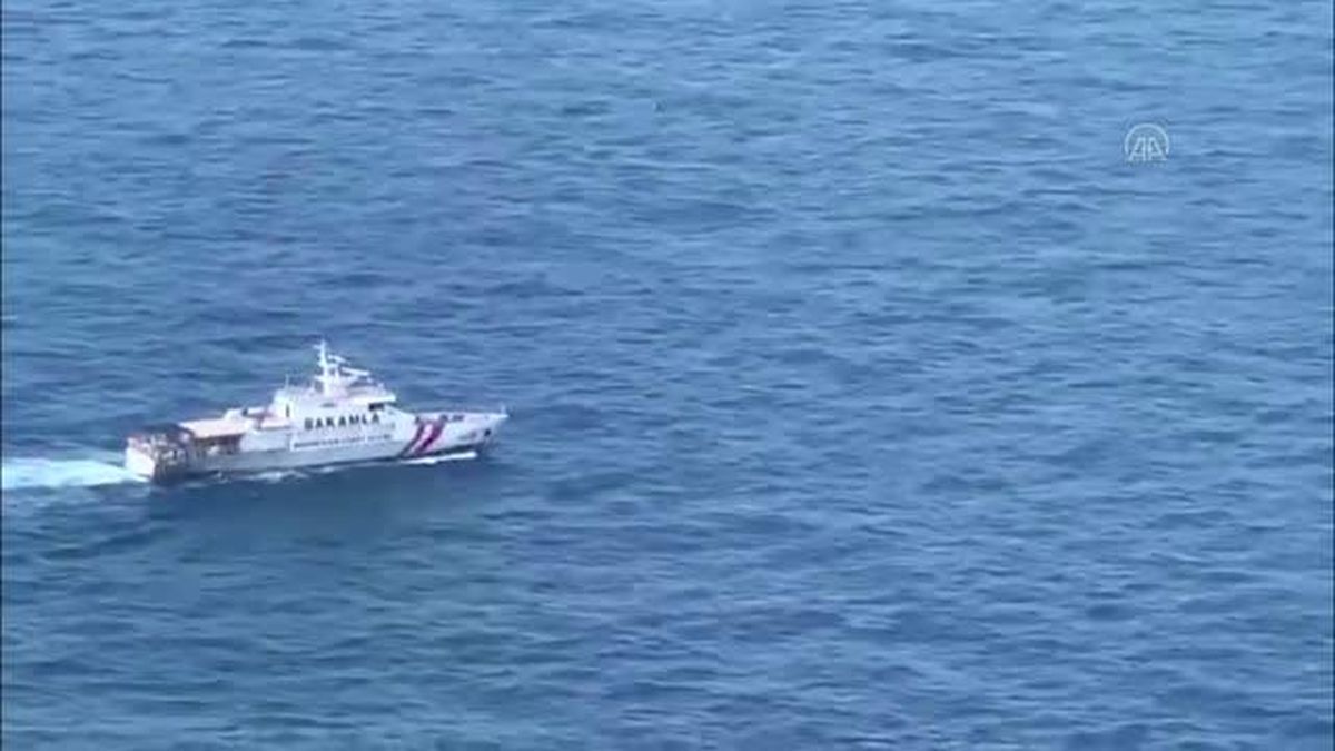 Son dakika... Endonezya alıkoyduğu İran ve Panama bandıralı 2 tankerdeki mürettebatı gözaltına aldı