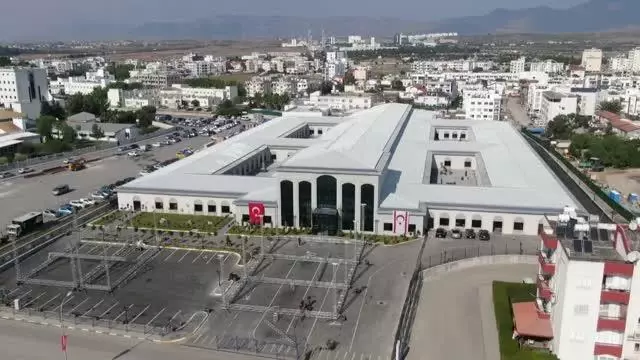 Lefkoşa Acil Durum Hastanesi, Kovid-19 hastalarına hizmet vermeye başladı Lefkoşa Acil Durum Hastanesi, Kovid-19 hastalarına hizmet vermeye başladı