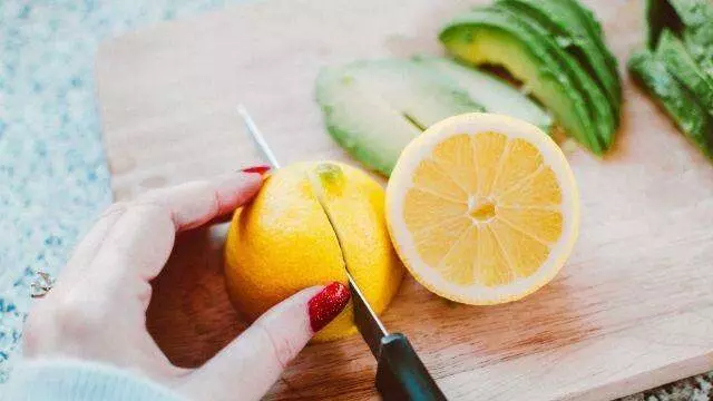 Rüyada limon görmek ne demek? Rüyada limon ağacı görmek, rüyada yeşil limon görmek ne demek? Rüyada limon görmek ne demek? Rüyada limon ağacı görmek, rüyada yeşil limon görmek ne demek?