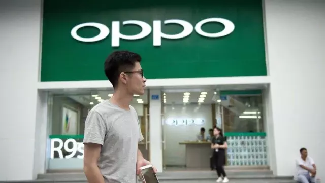 Akıllı telefonlar: Samsung ve Oppo üretim için neden Türkiye'yi seçti, telefon fiyatları düşer mi? Akıllı telefonlar: Samsung ve Oppo üretim için neden Türkiye'yi seçti, telefon fiyatları düşer mi?