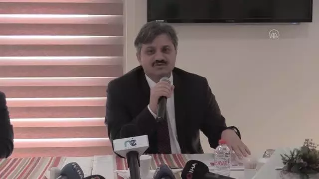 SİÜ Rektörü Prof. Dr. Şındak gazetecilerle buluştu SİÜ Rektörü Prof. Dr. Şındak gazetecilerle buluştu