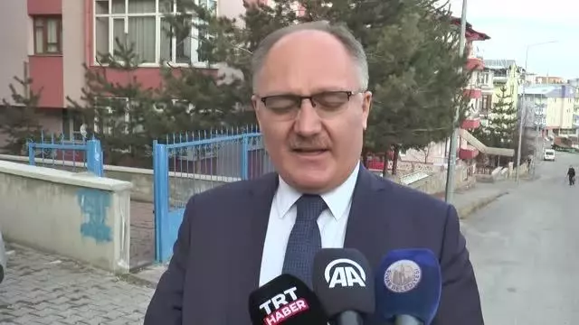 Sivas'ın kenevir ekilmesine müsaade edilen iller arasına alınması sevinçle karşılandı Sivas'ın kenevir ekilmesine müsaade edilen iller arasına alınması sevinçle karşılandı
