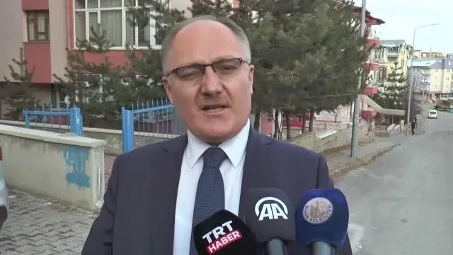 Sivas'ın kenevir ekilmesine müsaade edilen iller arasına alınması sevinçle karşılandı Sivas'ın kenevir ekilmesine müsaade edilen iller arasına alınması sevinçle karşılandı