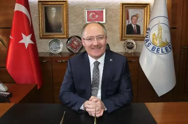 Sivas'ın kenevir ekilmesine müsaade edilen iller arasına alınması sevinçle karşılandı Sivas'ın kenevir ekilmesine müsaade edilen iller arasına alınması sevinçle karşılandı