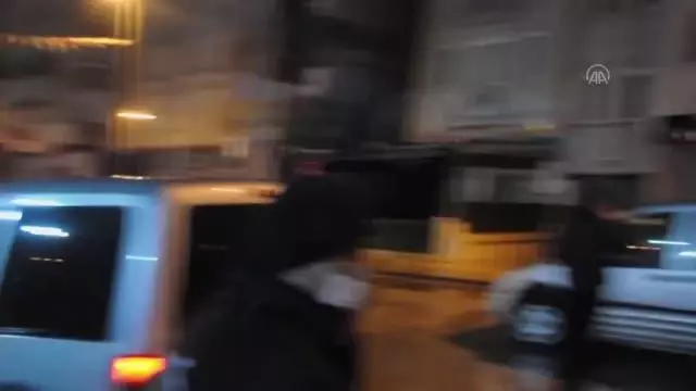 Son dakika haberi: Uyuşturucu operasyonunda 2 şüpheli yakalandı Son dakika haberi: Uyuşturucu operasyonunda 2 şüpheli yakalandı