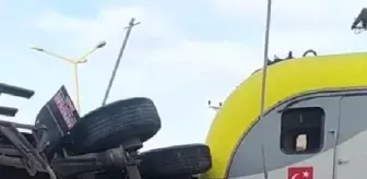 Yük treninin TIR'a çarptığı kaza kamerada