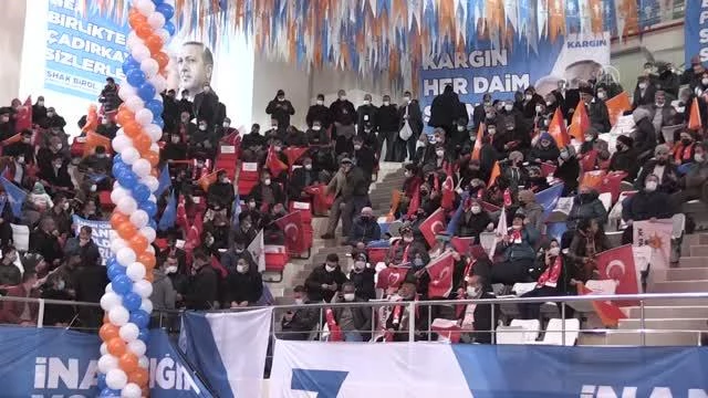 AK Parti İzmir Milletvekili Yıldırım, partisinin Erzincan il kongresinde konuştu