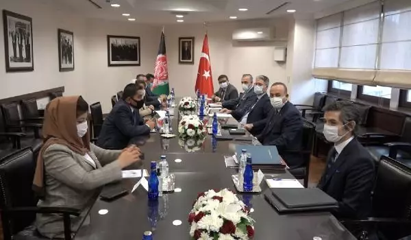 Dışişleri Bakanı Çavuşoğlu, Kanadalı mevkidaşı ve Afganistan Ulaştırma Bakanıyla görüştü Dışişleri Bakanı Çavuşoğlu, Kanadalı mevkidaşı ve Afganistan Ulaştırma Bakanıyla görüştü
