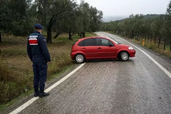 Son dakika haber | Balıkesir'de 2 kırsal mahalle karantinaya alındı Son dakika haber | Balıkesir'de 2 kırsal mahalle karantinaya alındı
