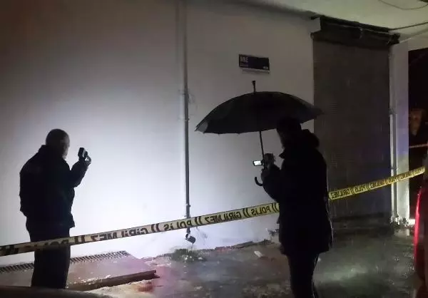 Bıçaklı saldırıda gerçek fail yakalanınca cezaevinden çıktı Bıçaklı saldırıda gerçek fail yakalanınca cezaevinden çıktı