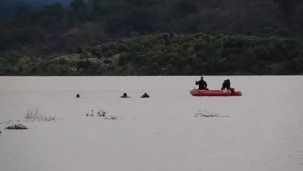 Çanakkale'de işe giden 2 kişi baraj sularına kapılıp kayboldu Çanakkale'de işe giden 2 kişi baraj sularına kapılıp kayboldu