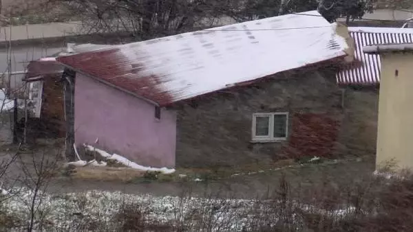 Çatalca'da kar, yüksek kesimler beyaz örtüyle kaplandı Çatalca'da kar, yüksek kesimler beyaz örtüyle kaplandı