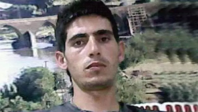 Çıkan tartışmada yasak aşk yaşadığı kadını vurdu, ardından kendi kafasına sıktı Çıkan tartışmada yasak aşk yaşadığı kadını vurdu, ardından kendi kafasına sıktı