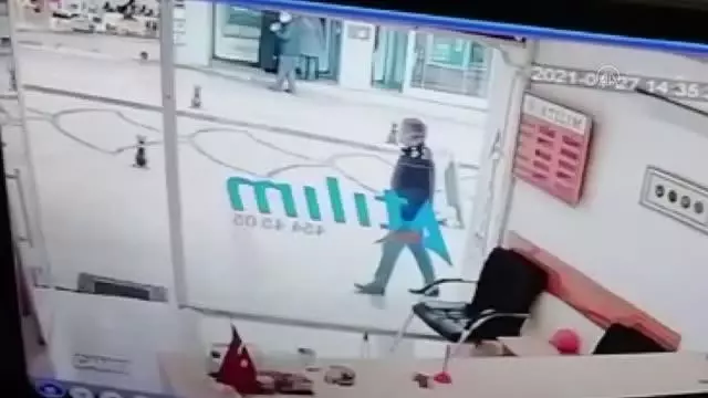 Son dakika haber... Döviz bürosu soygununu iş yeri sahibi kadın engelledi Son dakika haber... Döviz bürosu soygununu iş yeri sahibi kadın engelledi