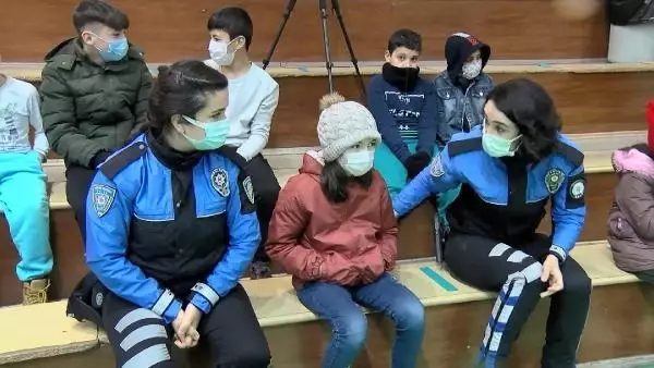 Son dakika: 'Esenyurt Güvenli Şehir Projesi' kapsamında çocuklara bisiklette güvenli sürüş eğitimi Son dakika: 'Esenyurt Güvenli Şehir Projesi' kapsamında çocuklara bisiklette güvenli sürüş eğitimi